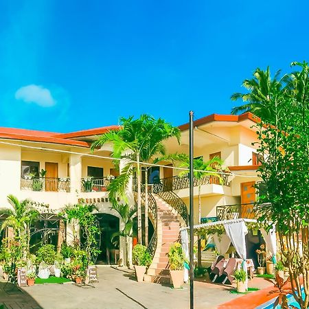 Ladolcevita Inland Resort Cabadbaran Екстер'єр фото
